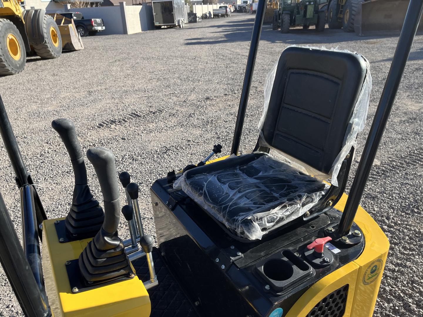 ./imagenes/INVOICE/2019/17383/MINIEXCAVADORA AGROTK QH12 (16).JPG